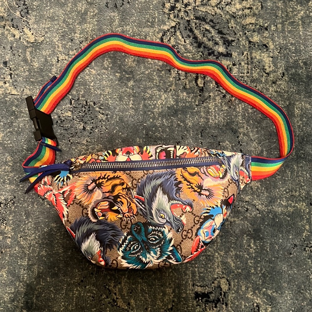 Kids Gucci animal pouch